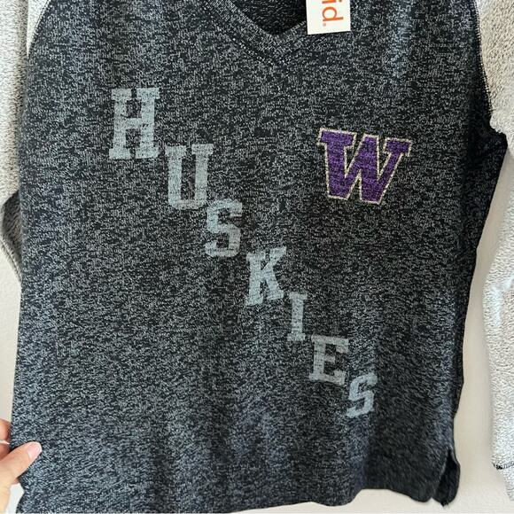 NWT Camp David Washington Huskies Heathered Gray Pullover Sweatshirt Medium - Picture 3 of 10